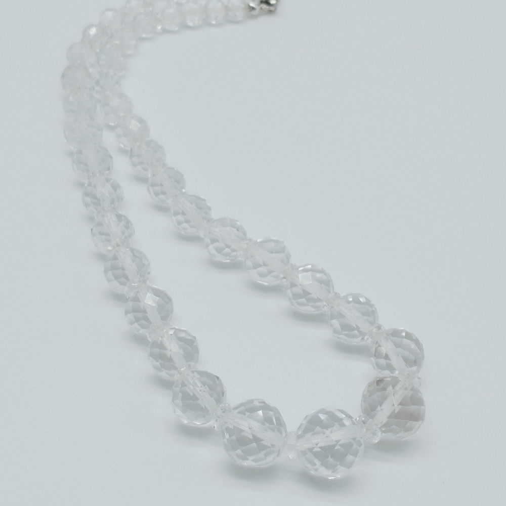 14k Gold Fill Graduated Crystal Quartz Necklace - Picture 4 of 10